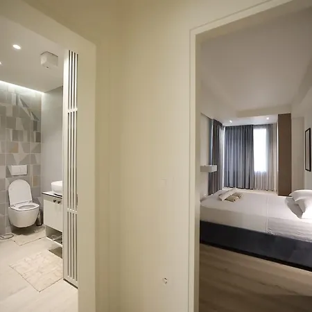 Arkle 4 * Tirana