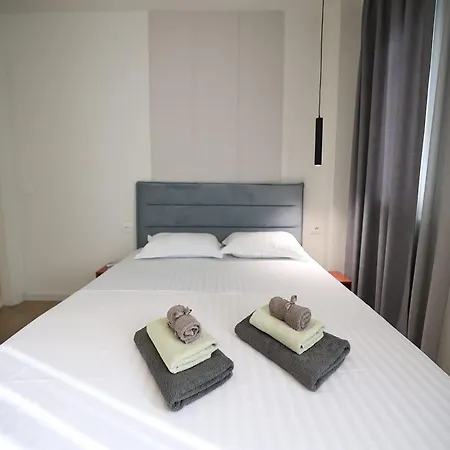 Arkle 4 * Tirana