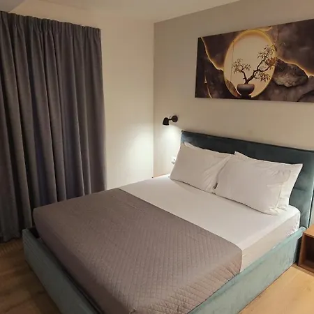 Arkle 4 * Tirana