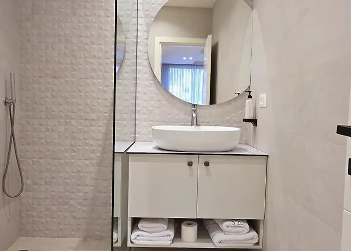 Arkle 4 * Τίρανα